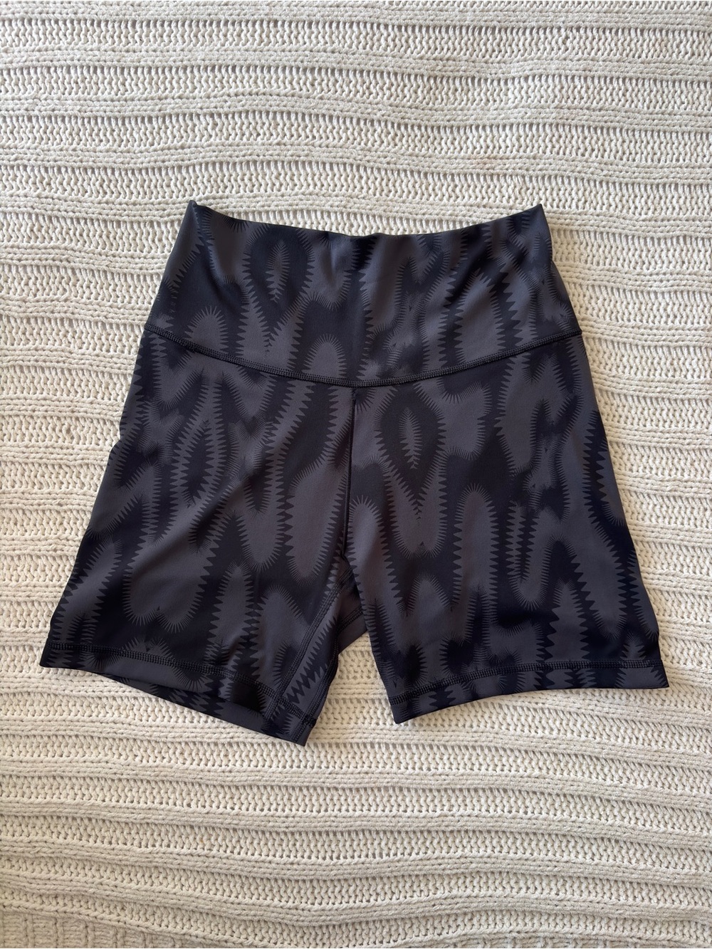NWT Adidas All Me High-Rise Yoga Shorts Medium Black